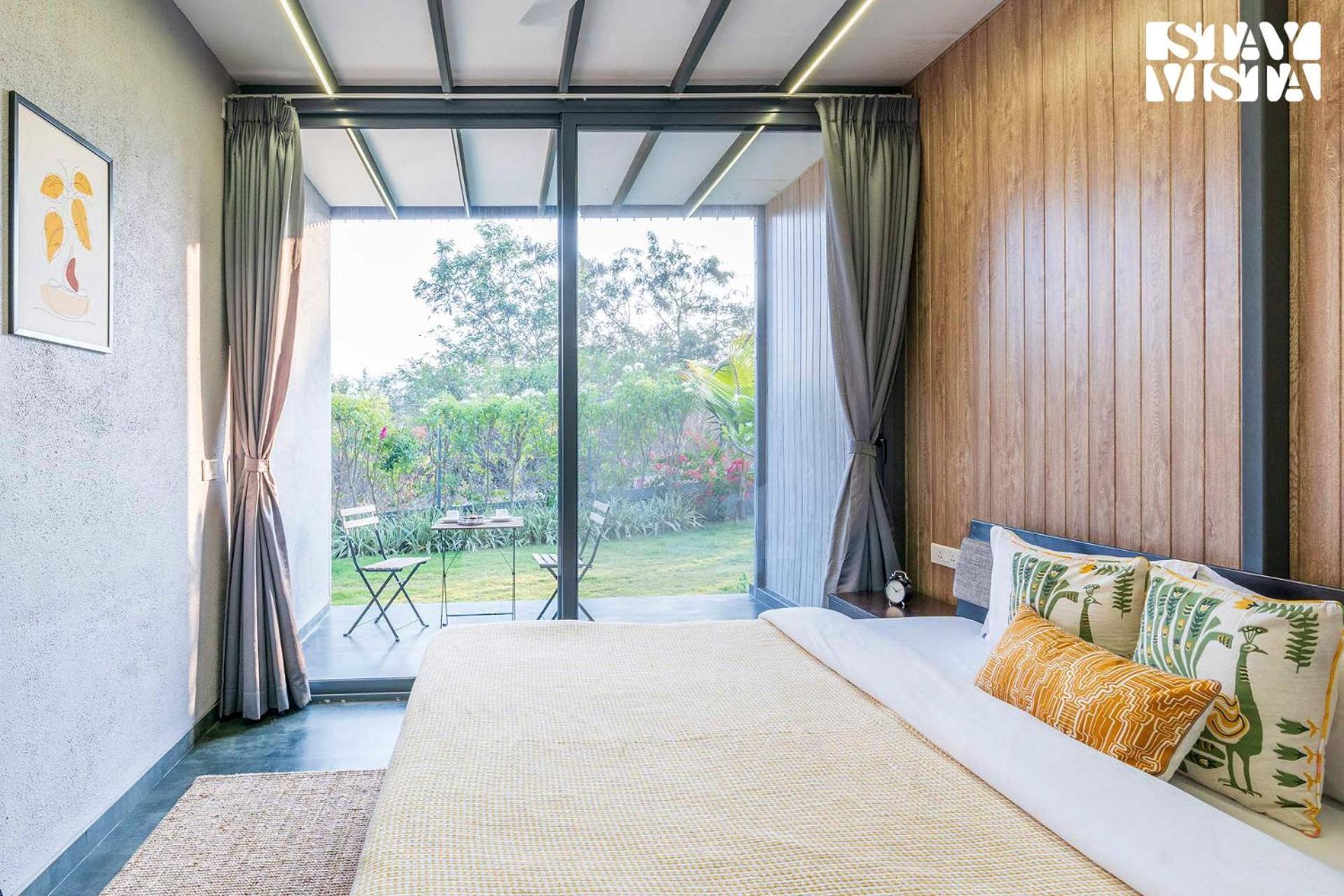 Stayvista'S Celeste Villa - Hill-View Retreat With Infinity Pool Nāsik Eksteriør bilde