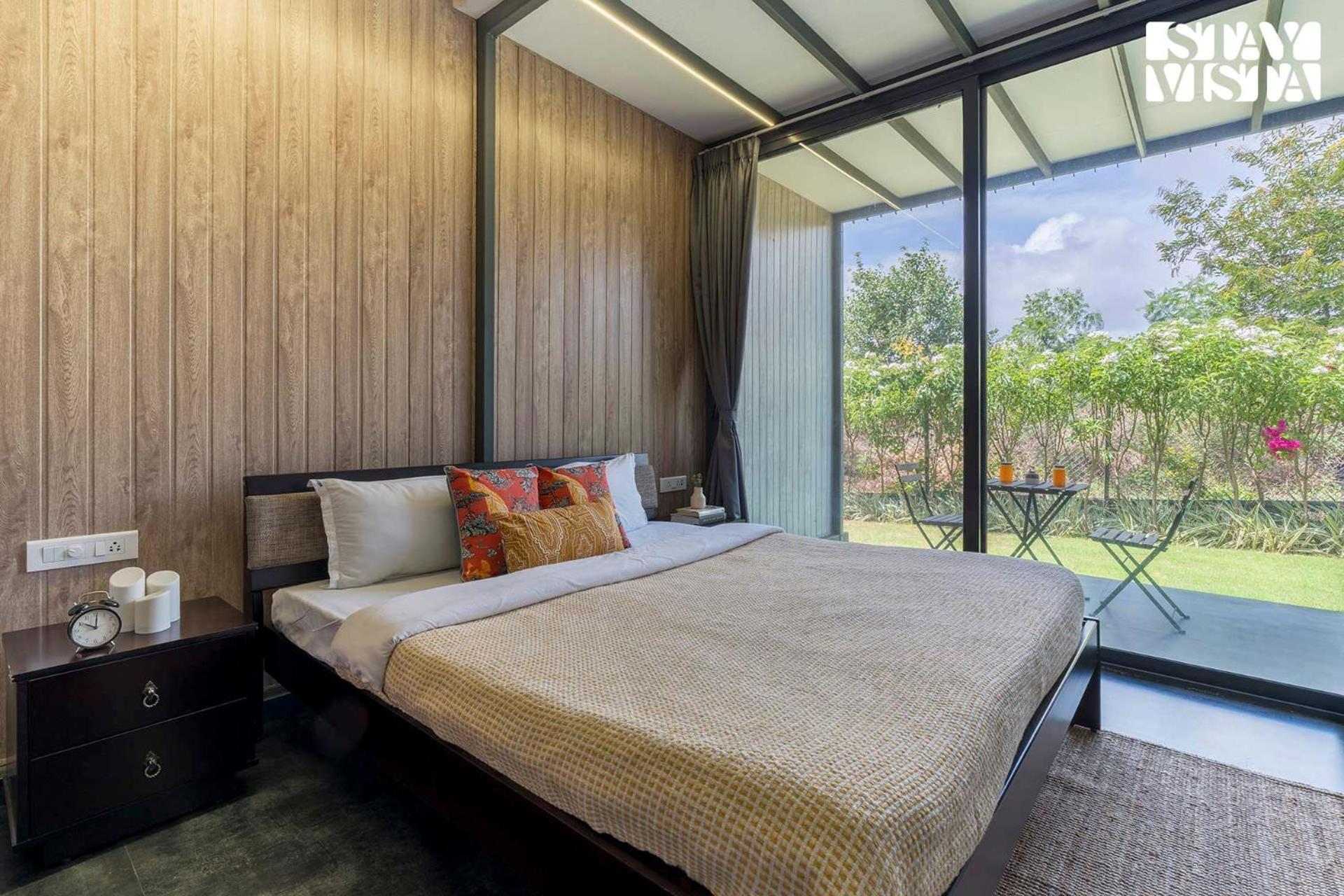 Stayvista'S Celeste Villa - Hill-View Retreat With Infinity Pool Nāsik Eksteriør bilde